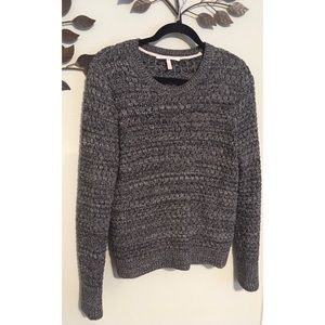 3/$25💥Victoria Secret Sweater!